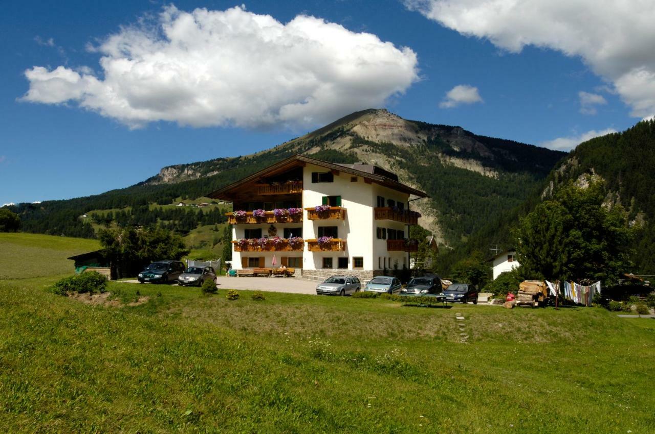 Villa Insam Apartment セルヴァ・ディ・ヴァル・ガルデーナ エクステリア 写真